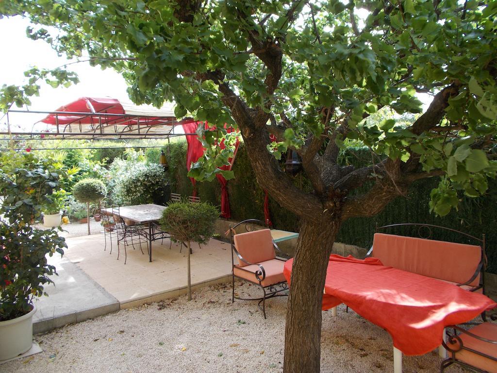 Aux Amandiers Bed & Breakfast Frejus